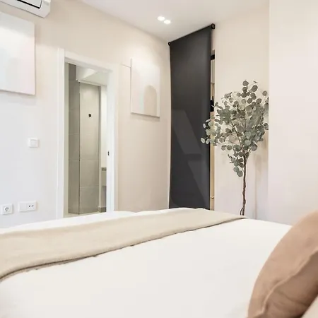 Apartman Sophisticated With Balcony & Views By Rems Málaga